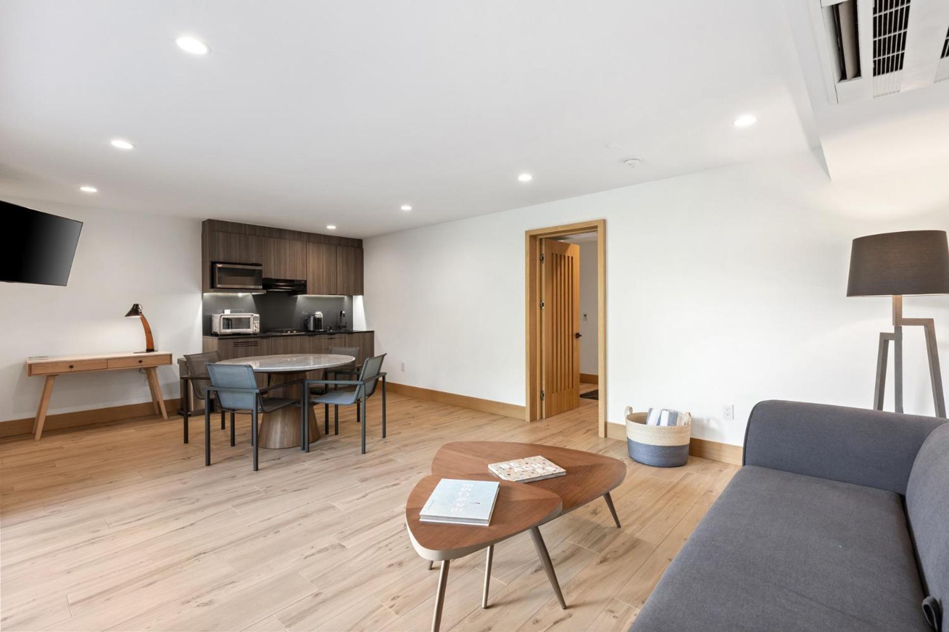 Malibu Sand Carbon Beach Suites Bagian luar foto