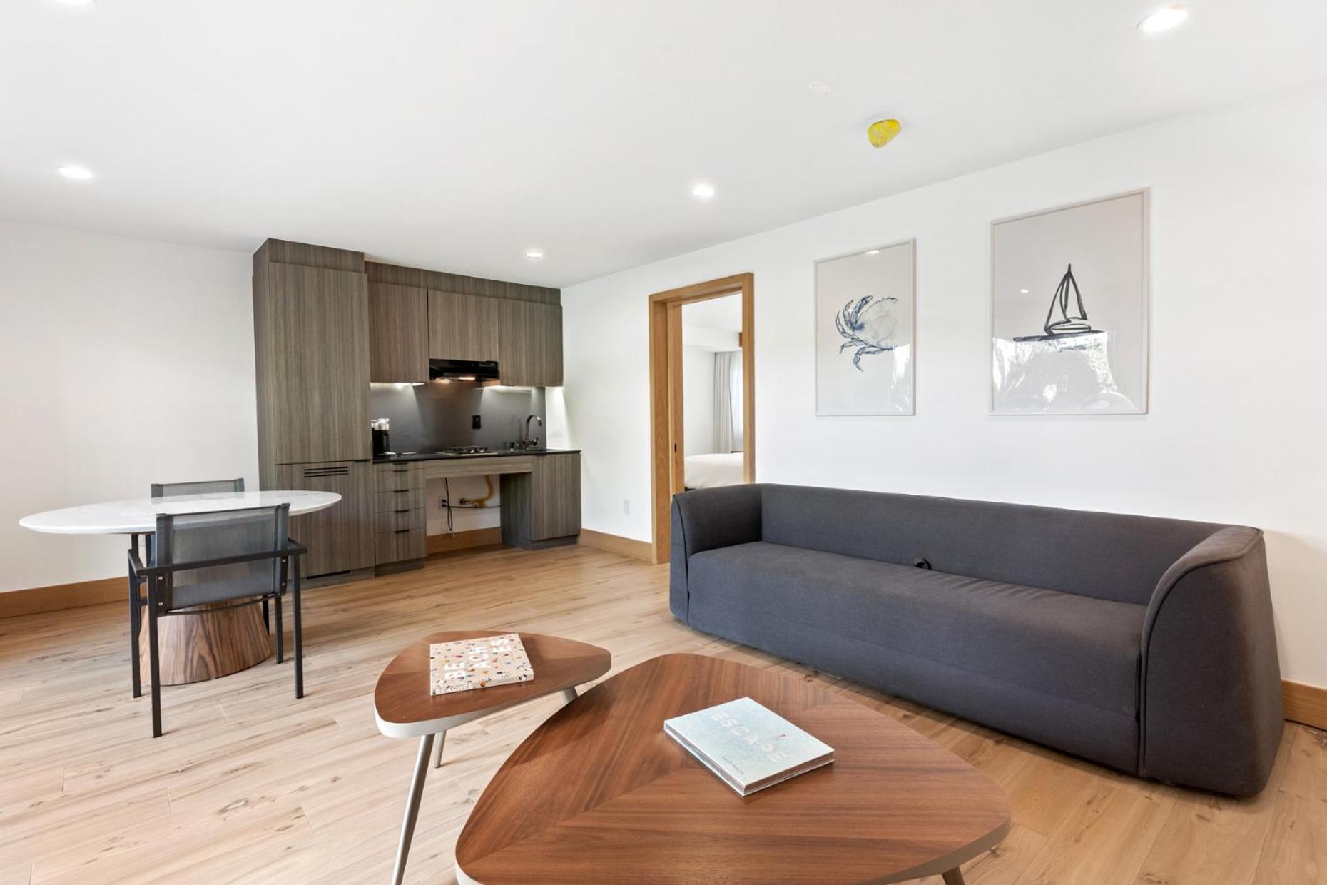 Malibu Sand Carbon Beach Suites Bagian luar foto