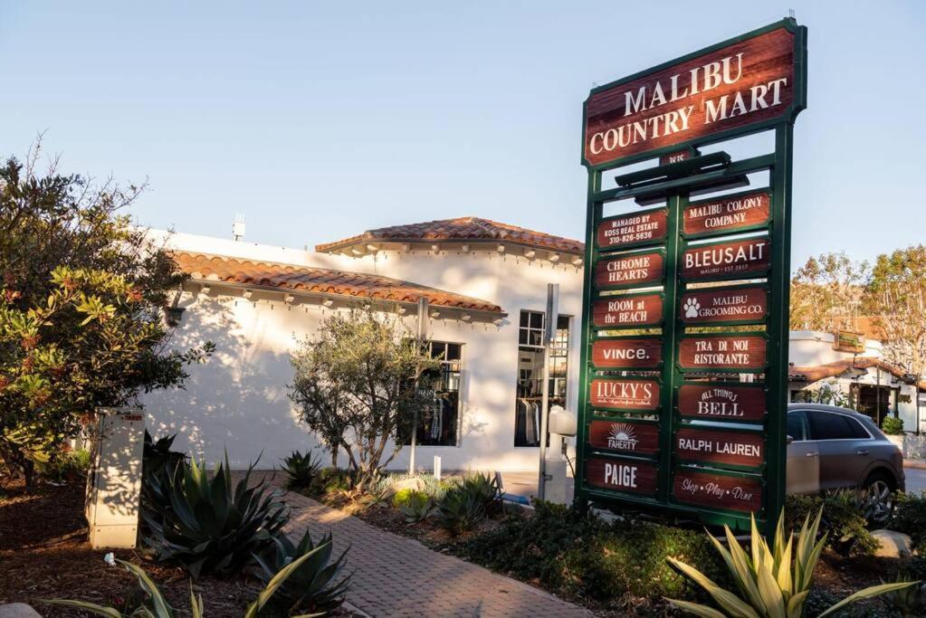 Malibu Sand Carbon Beach Suites Bagian luar foto